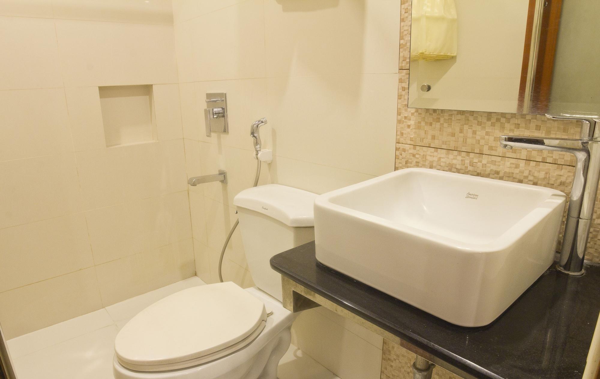 Eurotel Makati Makati City Bagian luar foto
