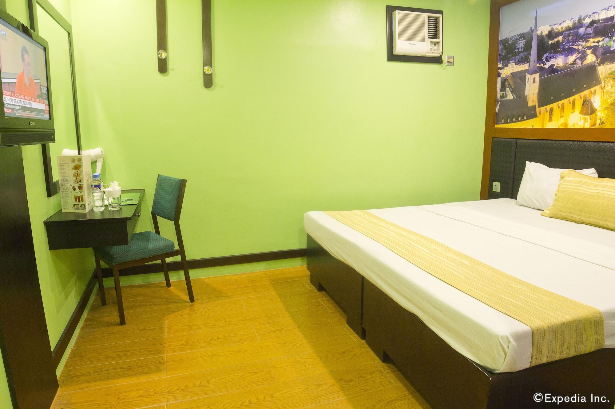Eurotel Makati Makati City Bagian luar foto