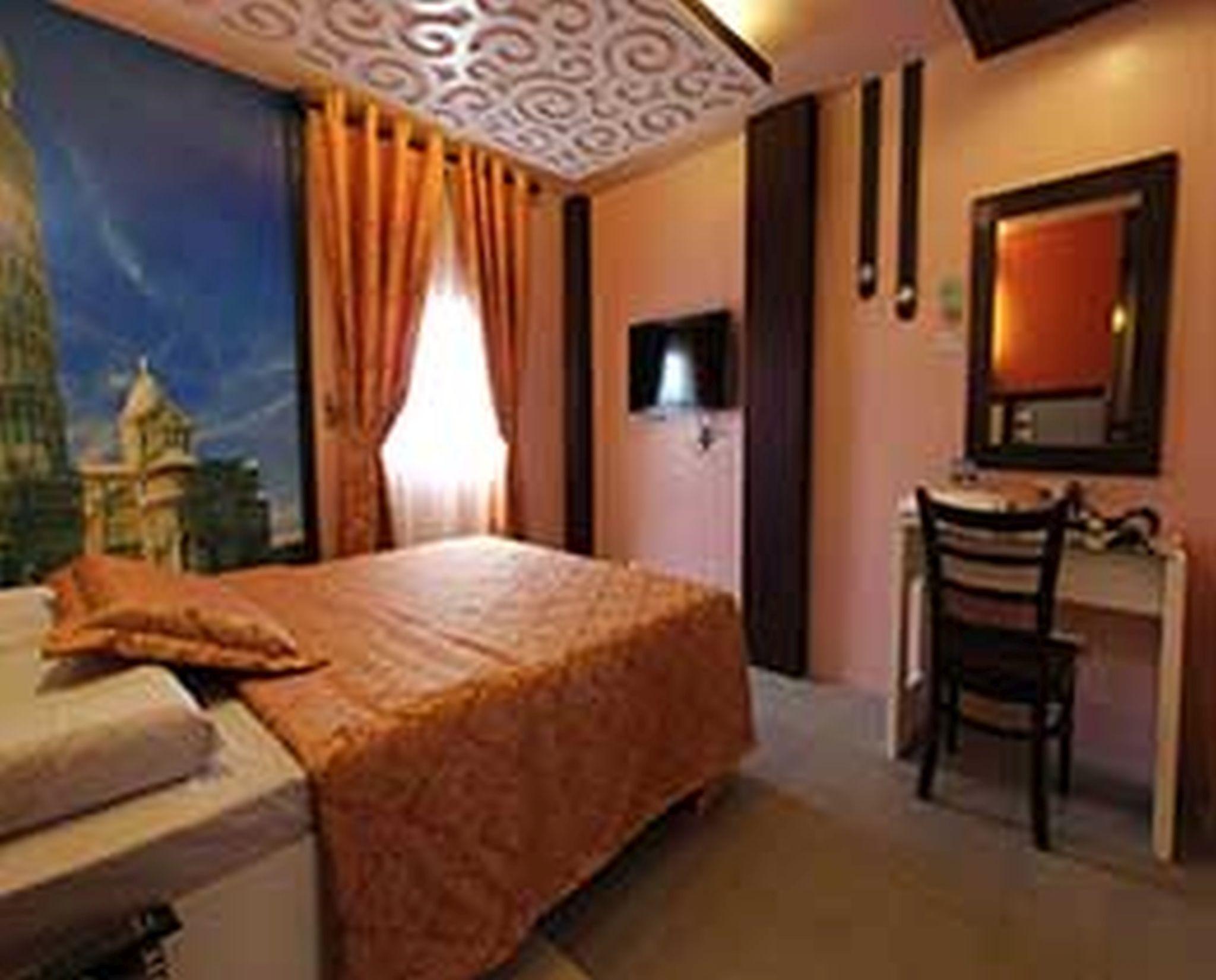 Eurotel Makati Makati City Bagian luar foto