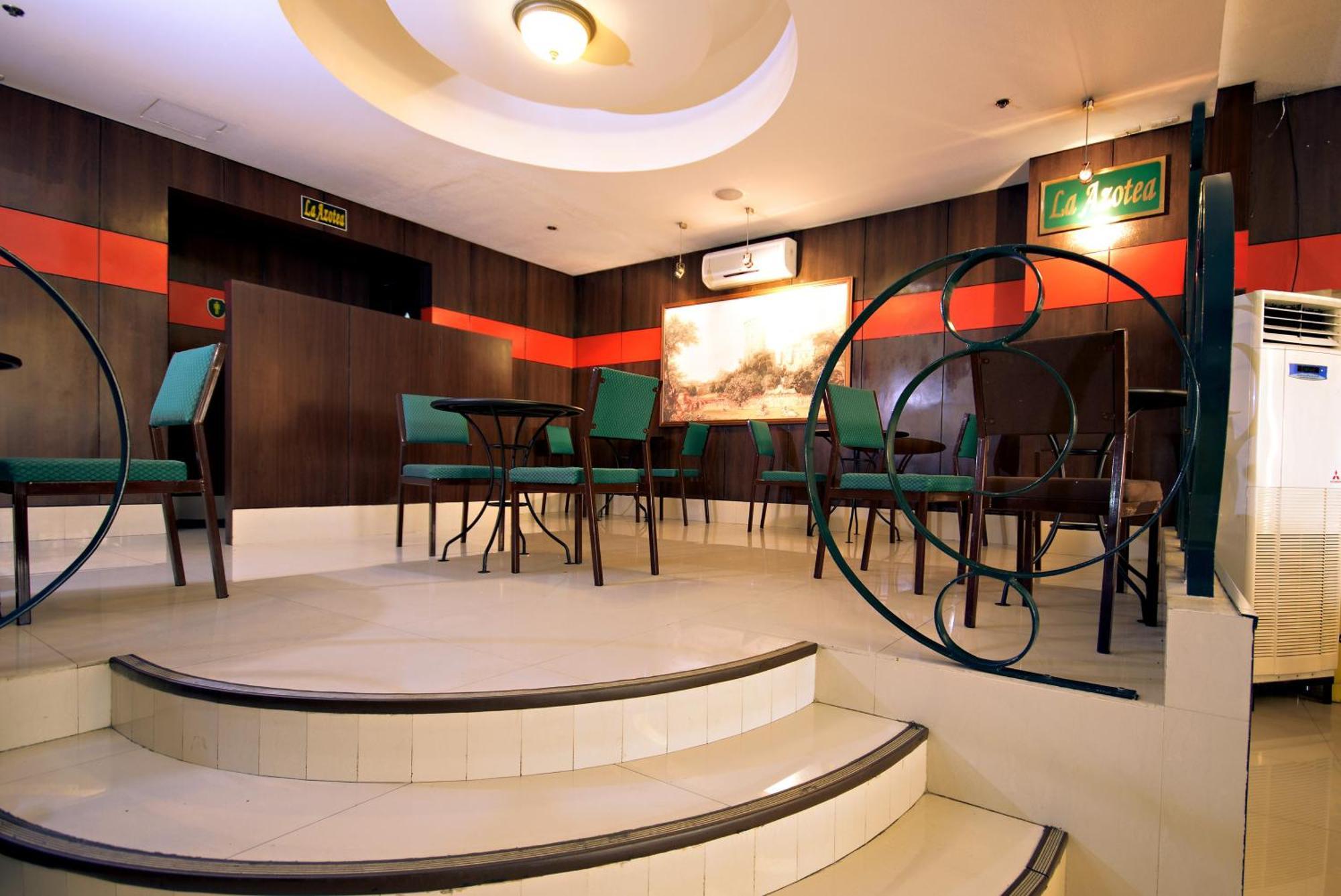 Eurotel Makati Makati City Bagian luar foto