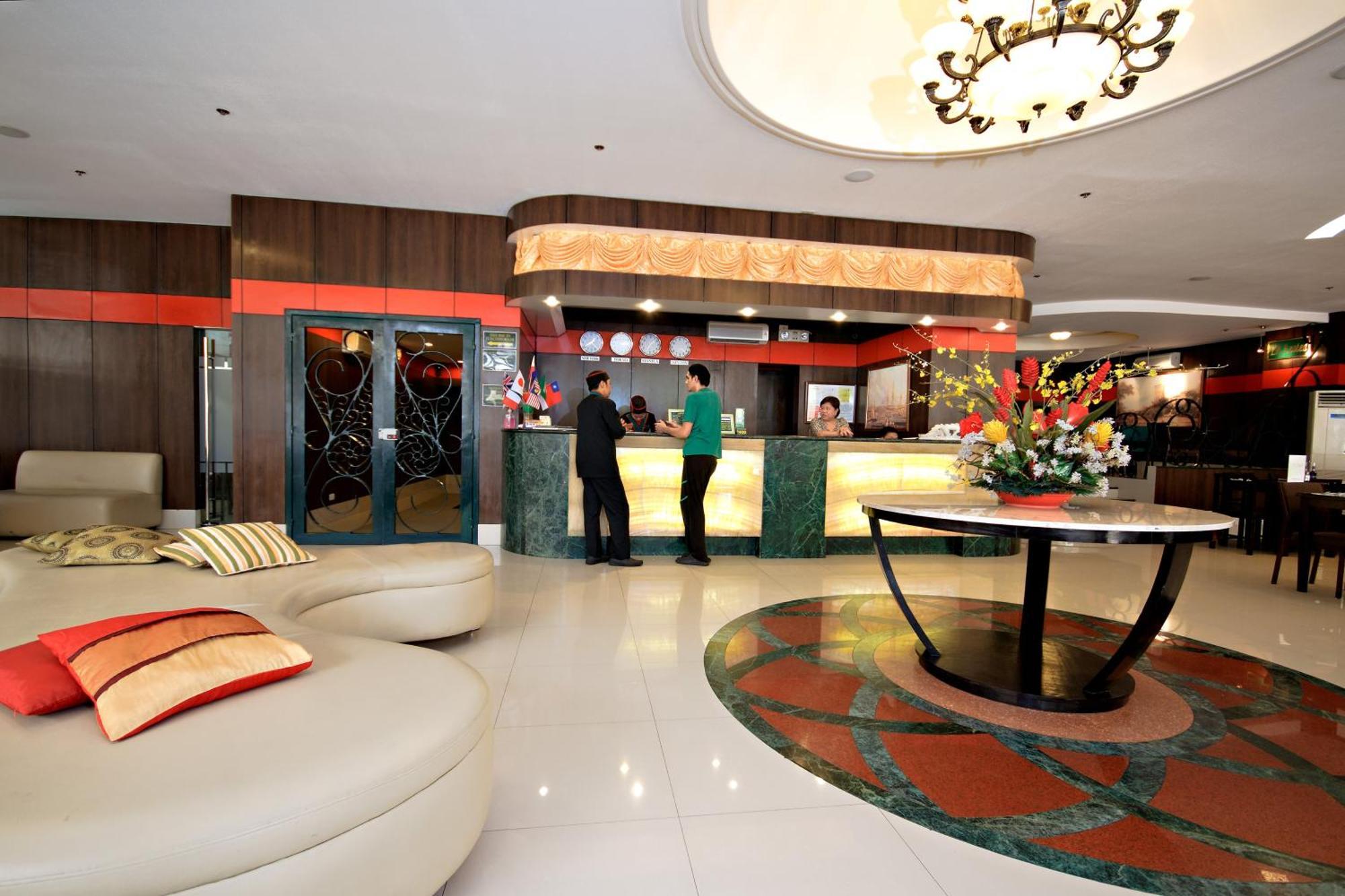 Eurotel Makati Makati City Bagian luar foto